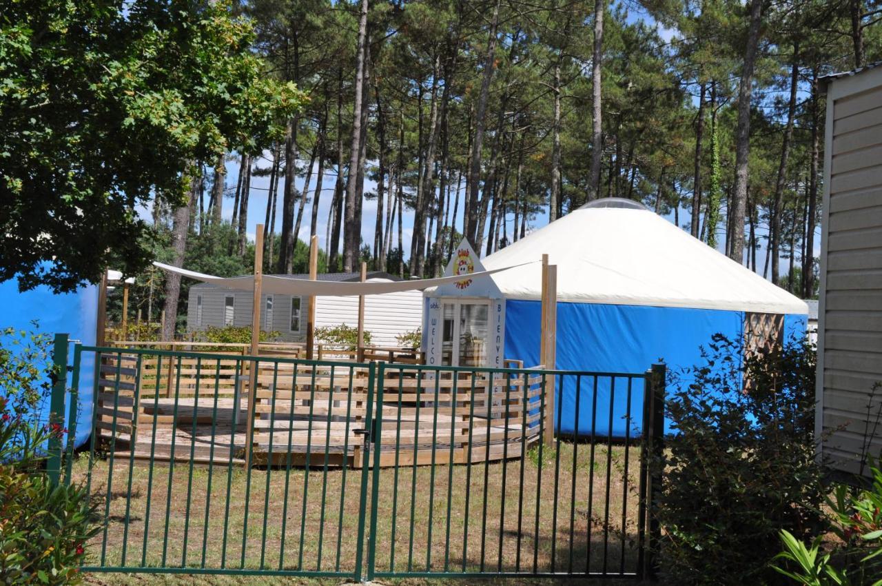 Mobilhome Cote Landaise Les Dunes De Contis 4 Сен-Жулиен-ан-Борн Екстериор снимка