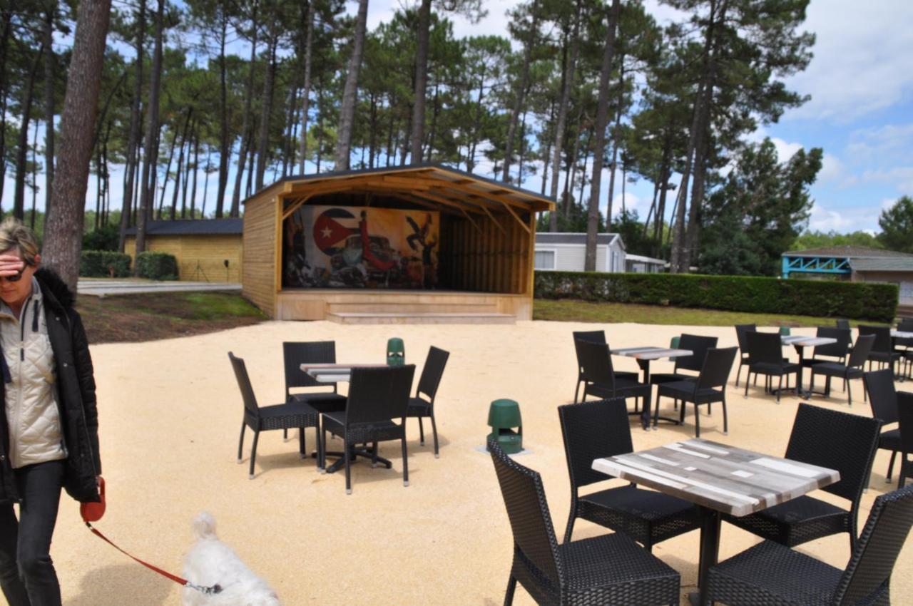Mobilhome Cote Landaise Les Dunes De Contis 4 Сен-Жулиен-ан-Борн Екстериор снимка